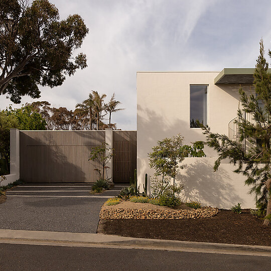 Interior photograph of Horizon House by Timothy Kaye