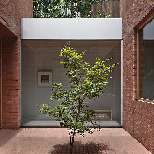 Interior photograph of Terrace House by Derek Swalwell