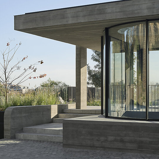 Interior photograph of Coppin Residence by Peter Clarke