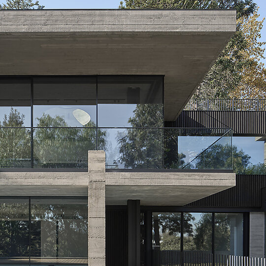 Interior photograph of Coppin Residence by Peter Clarke