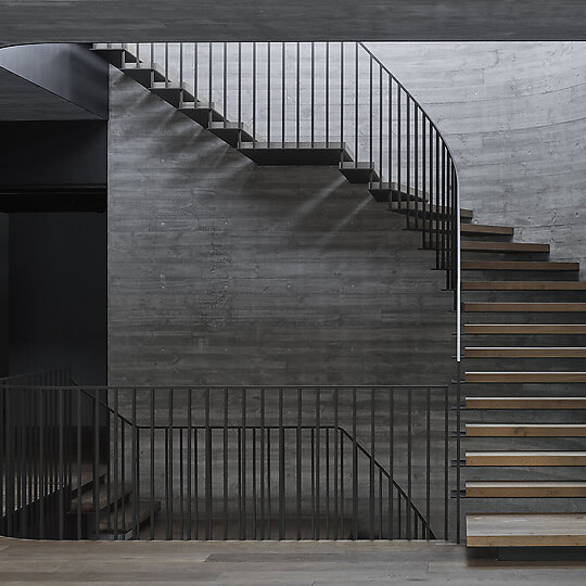 Interior photograph of Coppin Residence by Peter Clarke