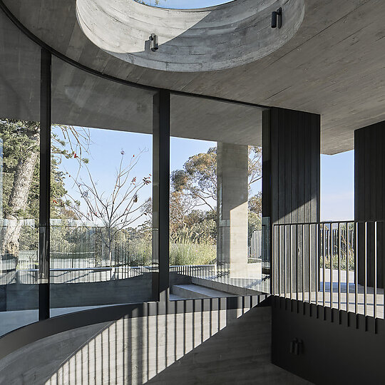 Interior photograph of Coppin Residence by Peter Clarke