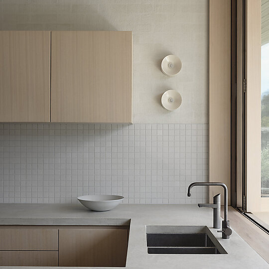 Interior photograph of Coastal House by Derek Swalwell