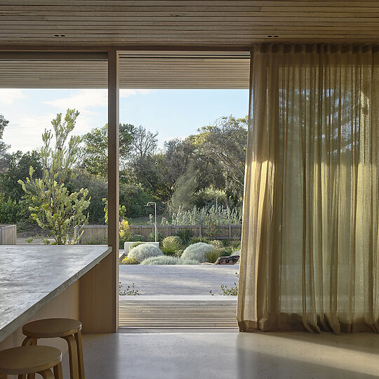 Interior photograph of Coastal House by Derek Swalwell