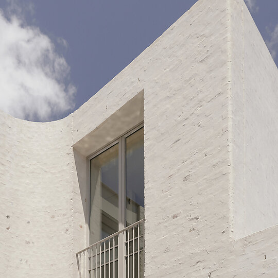 Interior photograph of Hopetoun Residence by Sean Fennessy