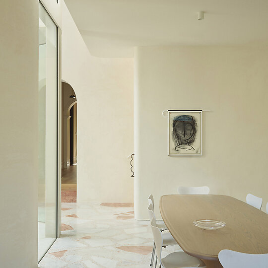 Interior photograph of Hopetoun Residence by Sean Fennessy