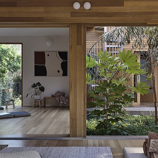 Interior photograph of Park St House by Derek Swalwell