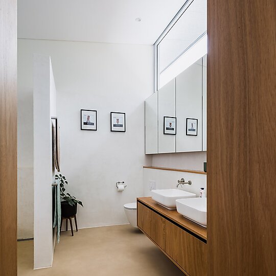 Interior photograph of Rapid Close House by Nicholas Putrasia