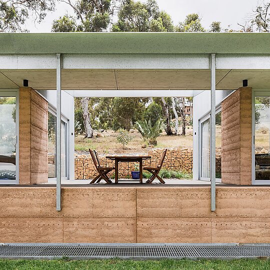 Interior photograph of Rapid Close House by Nicholas Putrasia