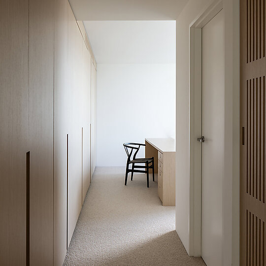Interior photograph of Courtyard House by Simon Whitbread