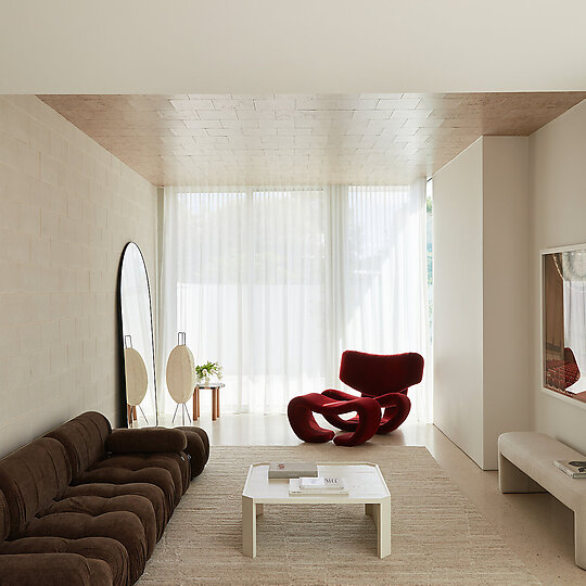 Interior photograph of 69 Mitchell St by Rubin Utama