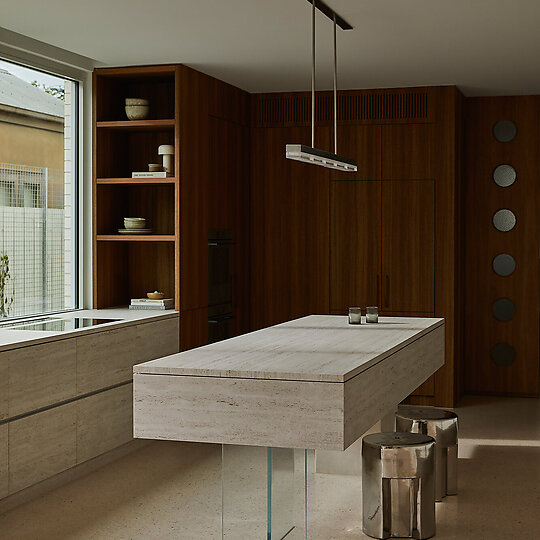 Interior photograph of 69 Mitchell St by Rubin Utama
