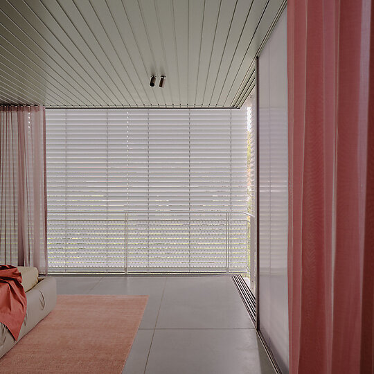 Interior photograph of Bondi House by Tom Ross