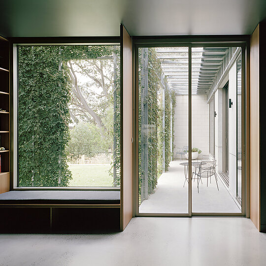 Interior photograph of Hedge and Arbour House by Rory Gardiner