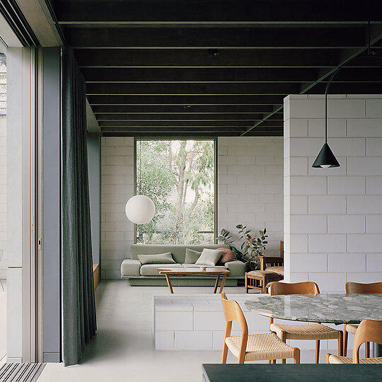 Interior photograph of Hedge and Arbour House by Rory Gardiner