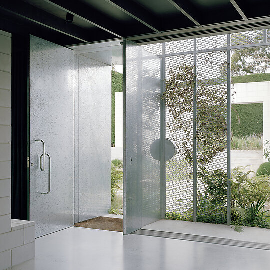 Interior photograph of Hedge and Arbour House by Rory Gardiner