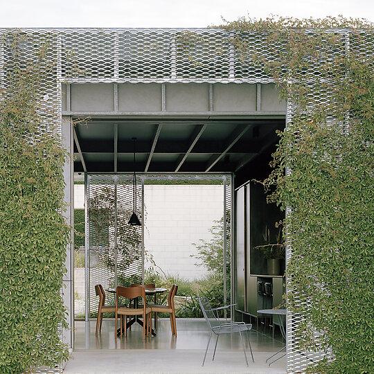 Interior photograph of Hedge and Arbour House by Rory Gardiner