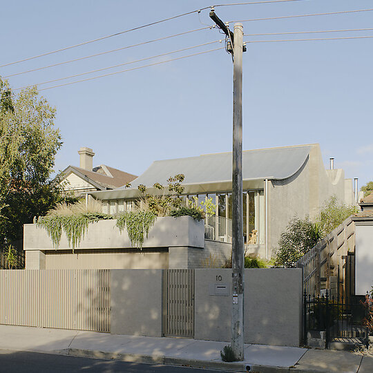 Interior photograph of Prahran House by Tom Ross