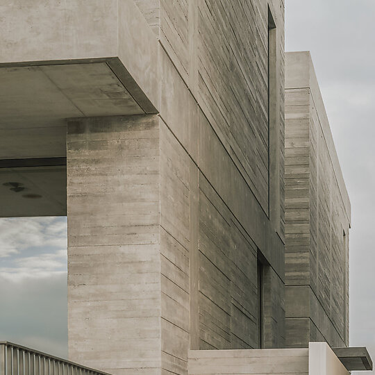 Interior photograph of Hedges Residence by Andy Macpherson