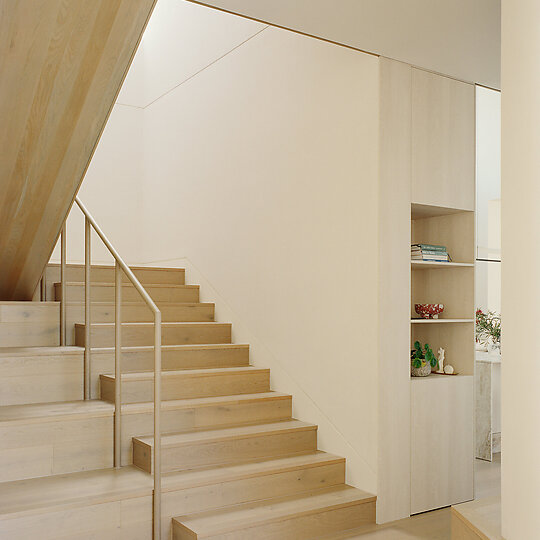 Interior photograph of Two Parts House by Pier Carthew