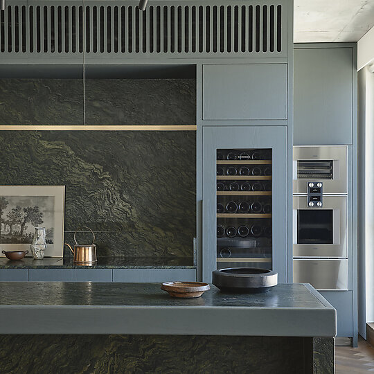 Interior photograph of Smith Street Residence by Derek Swalwell