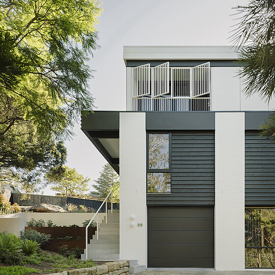 Interior photograph of New Line House by Clinton Weaver