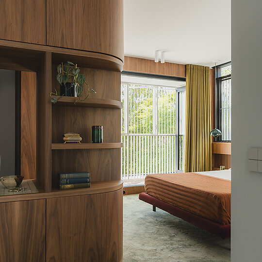 Interior photograph of New Line House by Clinton Weaver