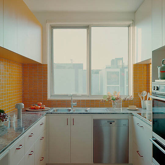 Interior photograph of Parkville Apartment by Pier Carthew
