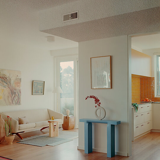 Interior photograph of Parkville Apartment by Pier Carthew
