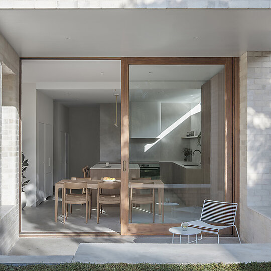 Interior photograph of Alba by Tom Ferguson