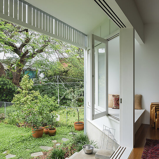 Interior photograph of West End House by Clinton Weaver