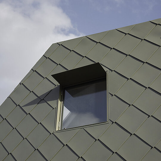 Interior photograph of Gable House by Sean Fennessy