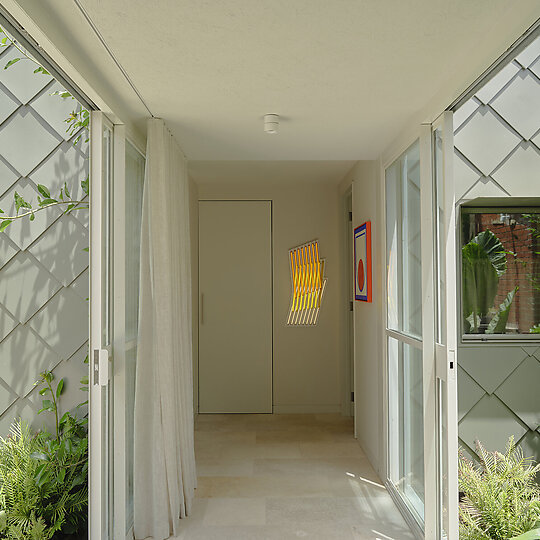 Interior photograph of Gable House by Sean Fennessy