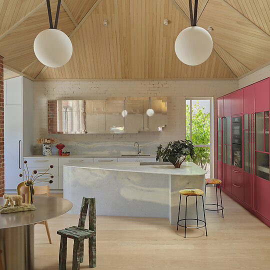 Interior photograph of Gable House by Sean Fennessy