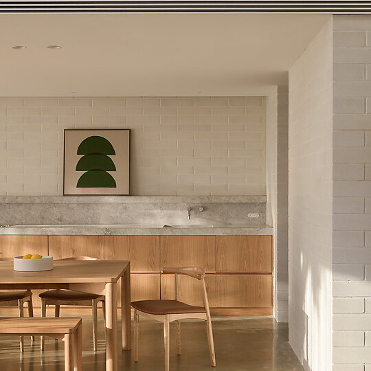 Interior photograph of Flame Tree House by Thurston Empson
