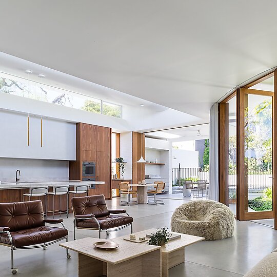 Interior photograph of Mr. Robin and Mrs. Rose by Justin Alexander