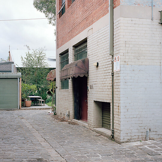 Interior photograph of Carlton Cottage by Rory Gardiner